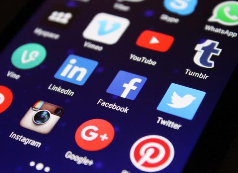 Comment les dispositifs interactifs transforment Mme Toutlemonde en influenceur ?