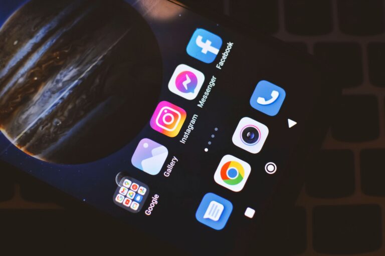 Désinformation pro-russe : le rôle de comptes ChatGPT dans une campagne sur les réseaux sociaux