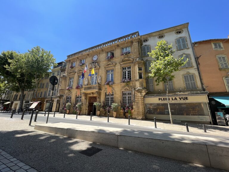 Le maire de Salon-de-Provence veut couper les réseaux aux mineurs en cas d’émeutes