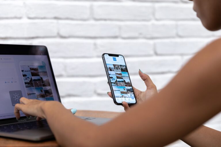 Automatiser les réseaux sociaux oui, répondre aux commentaires à la place de l’humain non